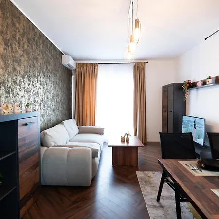 Soni Luxury 83 Plaza With Private Parking & Self Check-in 公寓 *