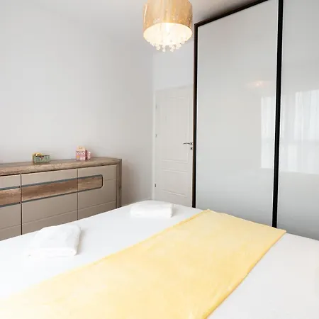 Soni Luxury 83 Plaza With Private Parking & Self Check-in 公寓 *